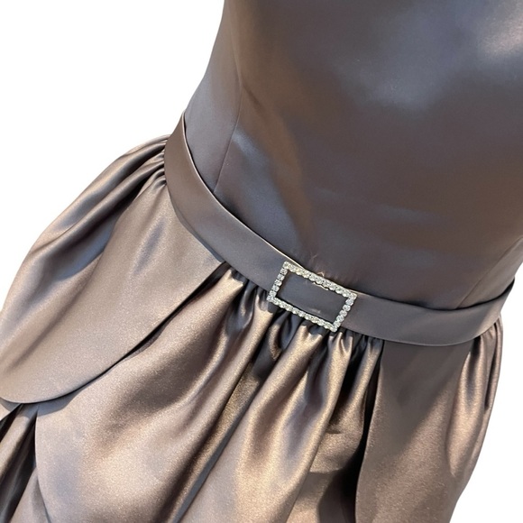 Bari Jay Silver Charmuese Petal Hem Strapless Short Bridesmaid Prom Cocktail M - Picture 3 of 11